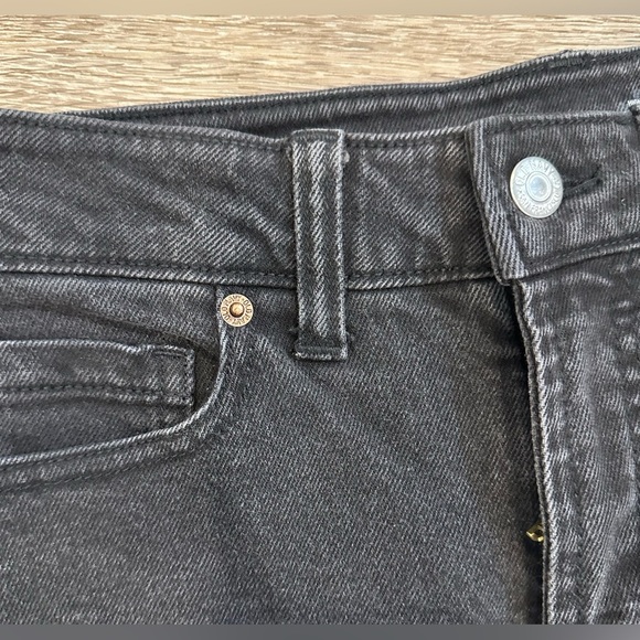 Old Navy SZ 4 Women's Black Distressed Jeans OG loose high rise - Picture 3 of 5